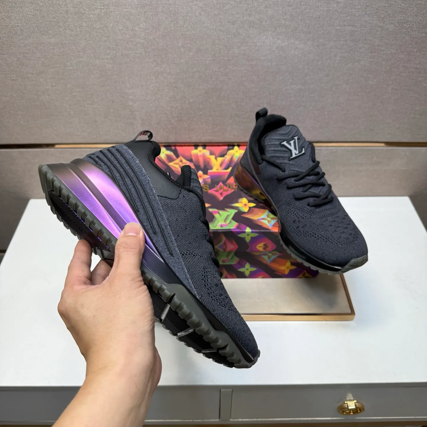 ⬛️Men's shoes 💰p480 [LV～] Men's casual shoes 2025z cabinet sales simultaneously 🔶Size: 38-44 #️⃣ 🔷4 colors🔜The upper is made of multi-material splicing➕Mesh lining, comfortable and breathable, sole: original comfortable and wear-resistant outsole, ⚠️real thing📱photographed🎬real thing is better📢📢📢